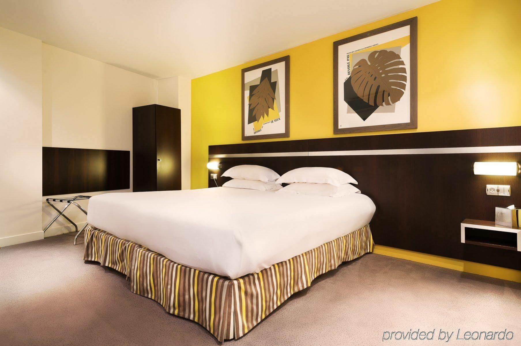 Arc De Triomphe Hotel Paris Exterior photo